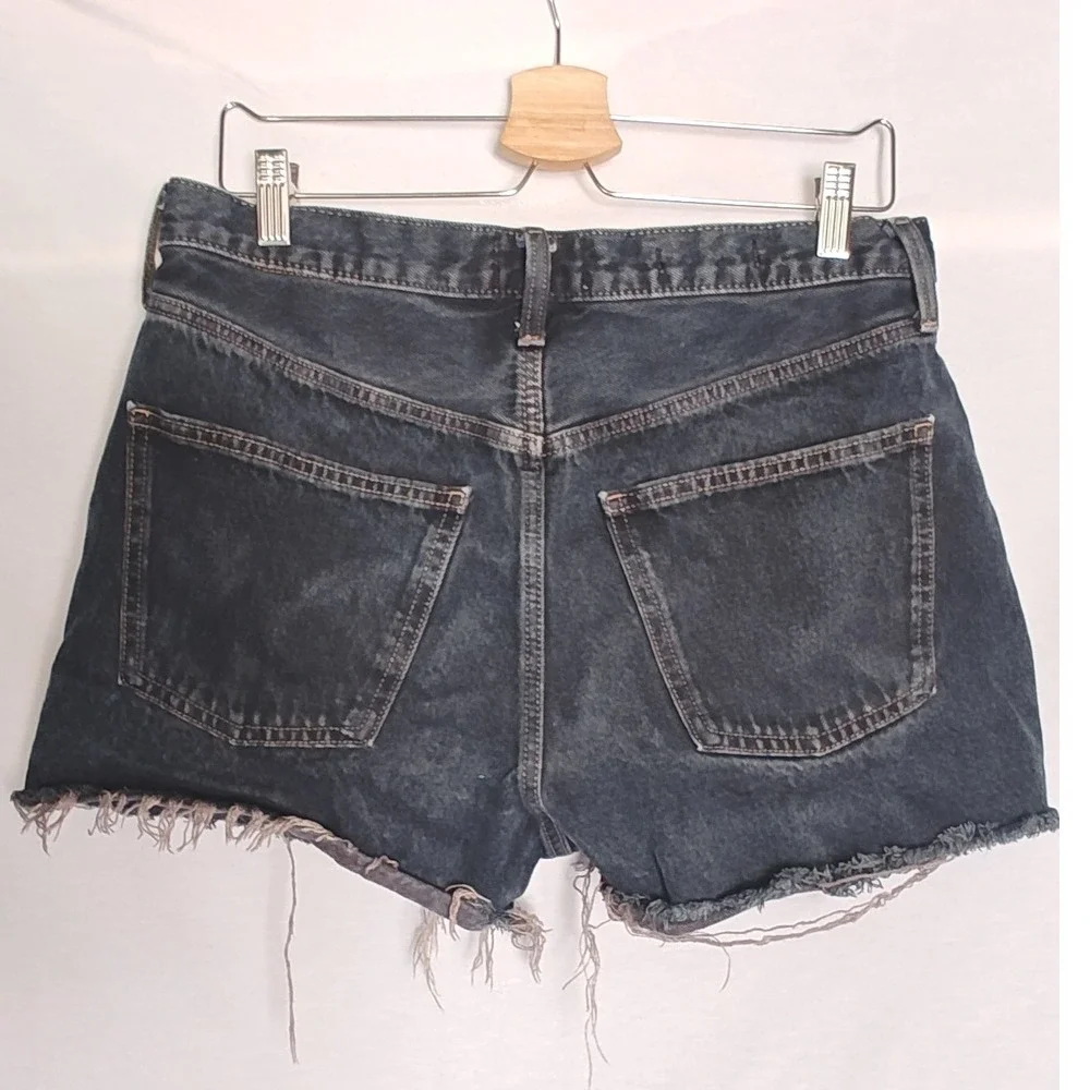 Universal Thread 90s Baggy Shorts Washed Black Gray Denim Raw Hem 8 Button Fly